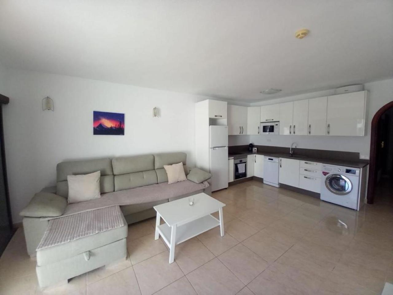 Victoria Court 2 - Lovely Apartment 65 Los Cristianos  Extérieur photo